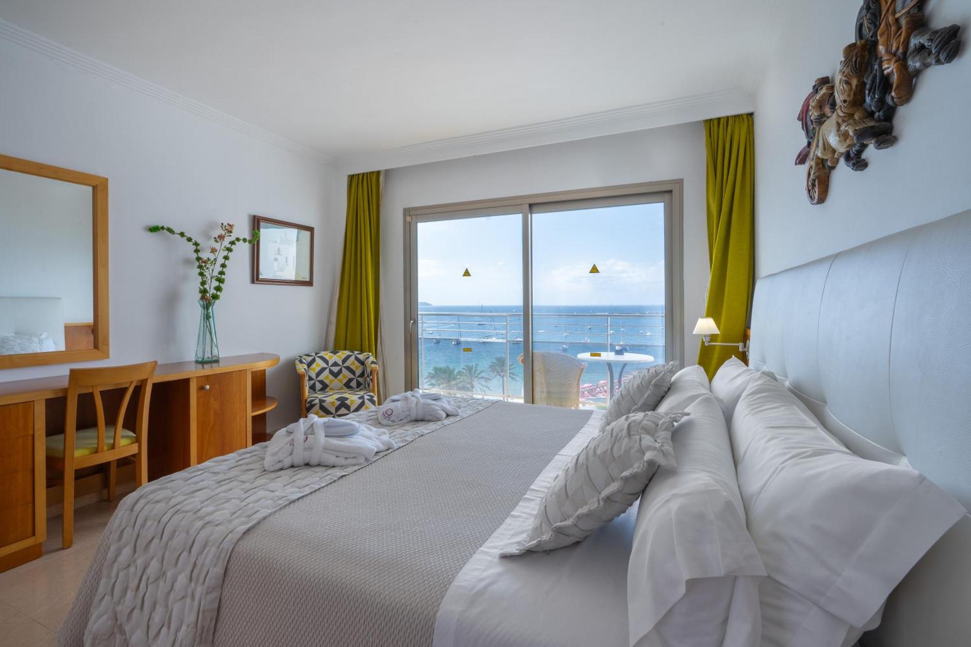 Bellamar Hotel Beach & Spa Sant Antoni de Portmany Dış mekan fotoğraf